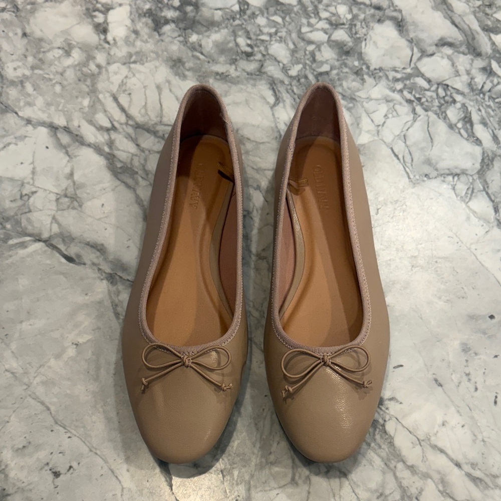 Old Navy Beige Ballet Flats